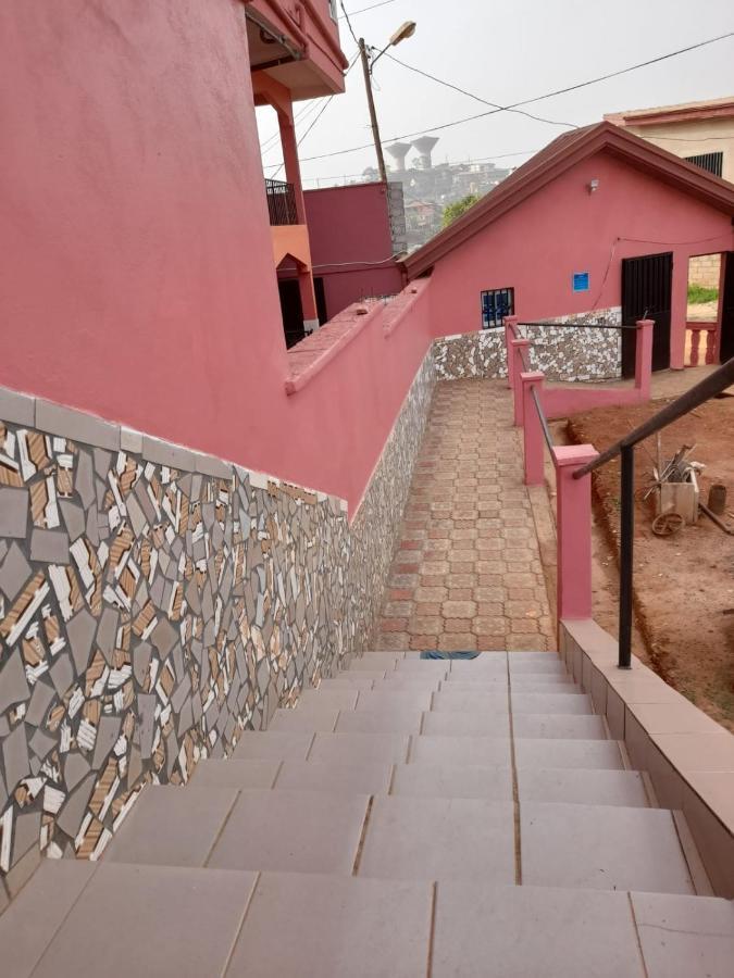 Britannia Hotel Cmr Yaoundé Exteriör bild