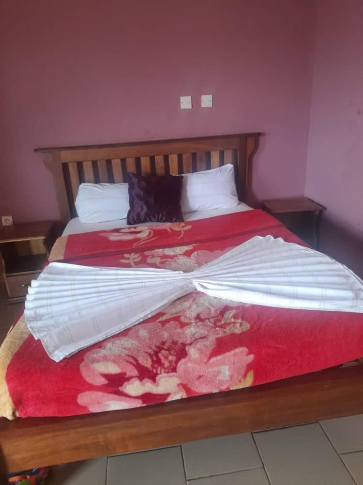 Britannia Hotel Cmr Yaoundé Exteriör bild